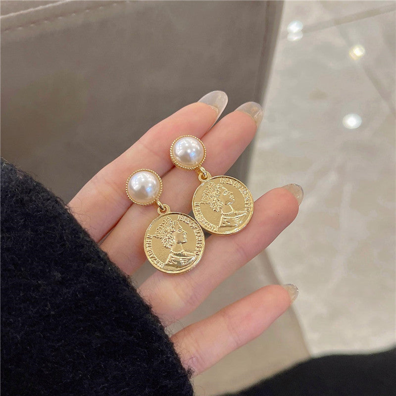 S925 Silver Needle Retro Style Pearl Earrings Simple Personality Earrings