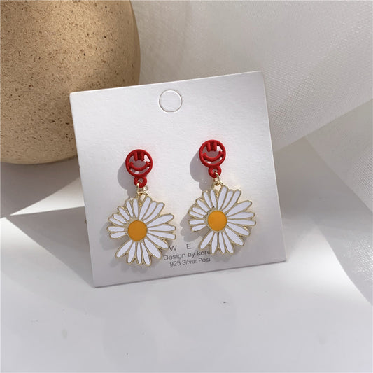 Temperament Little Daisy Earrings Korea Sweet Petal Flower Earrings