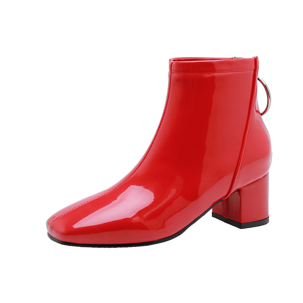 Mid heel lacquered square toe boots