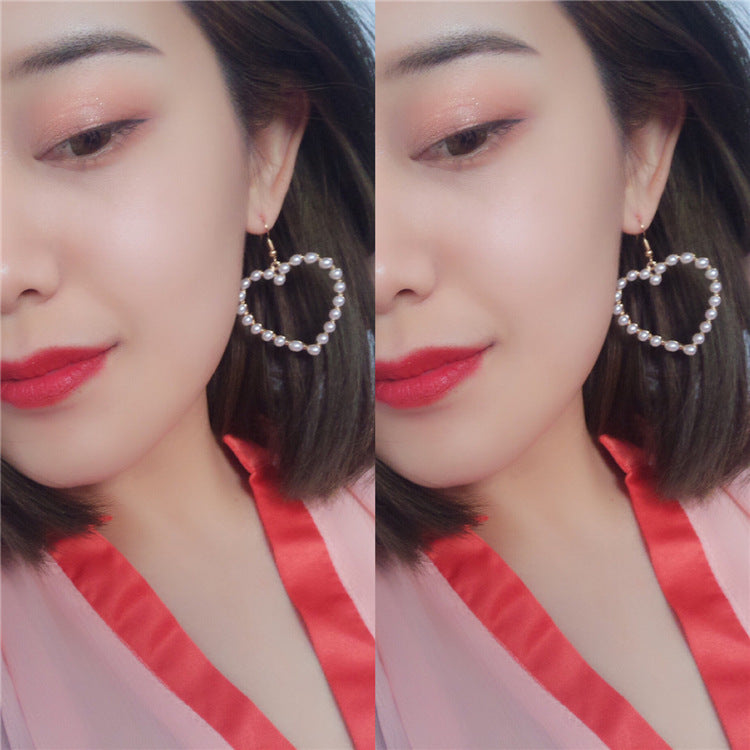 Cute peach heart pierced pearl earrings