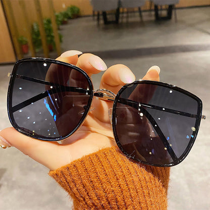 Women's Fashion Retro UV Protection Sunglasses