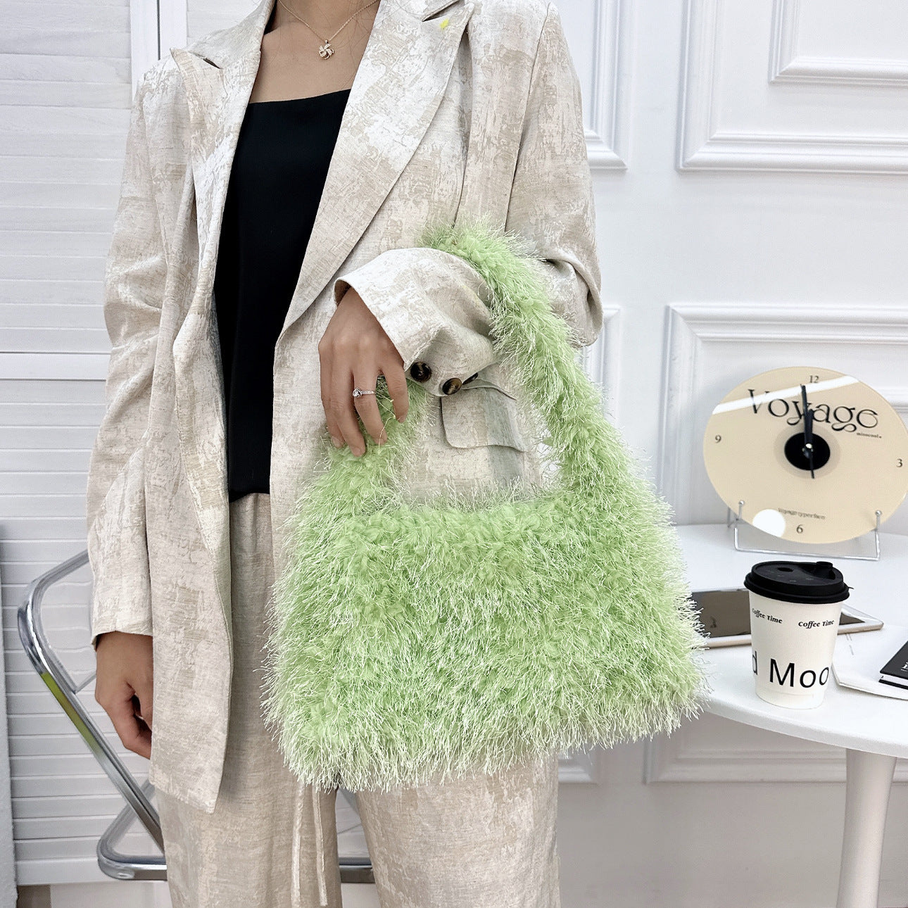 Fashionable And Versatile Candy Colored Hand-held Single Shoulder Tassel Bag